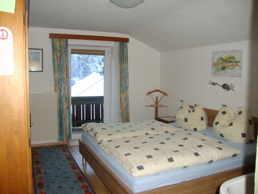 Haus Eder Burgi Otel Nikolsdorf Oda fotoğraf