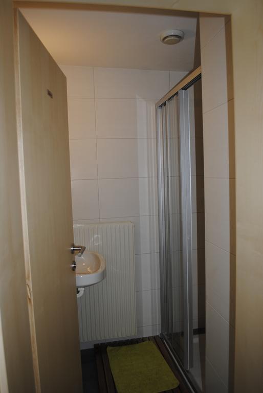 Haus Eder Burgi Otel Nikolsdorf Dış mekan fotoğraf