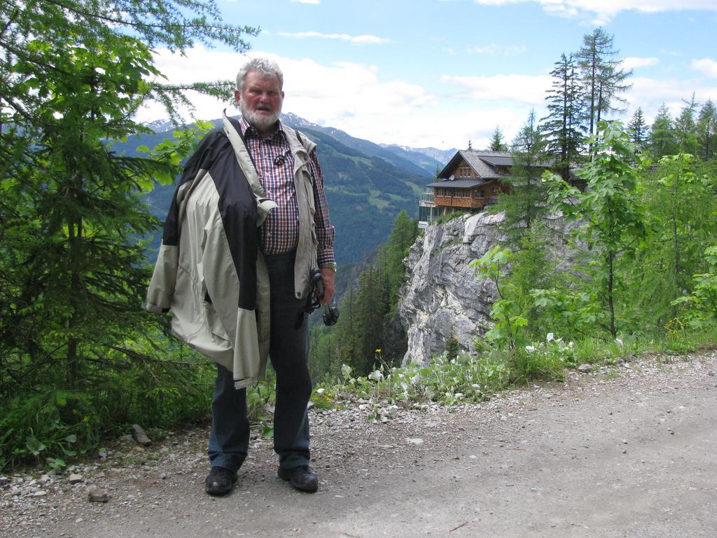 Haus Eder Burgi Otel Nikolsdorf Dış mekan fotoğraf